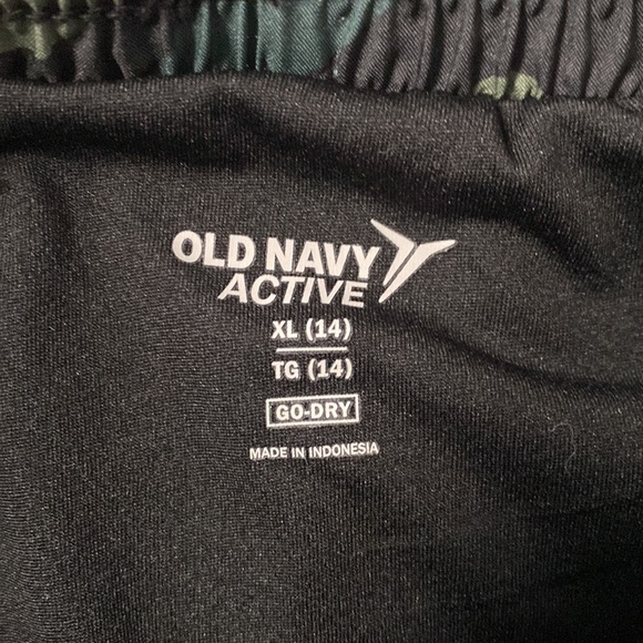 Old Navy active wear - Picture 2 of 6